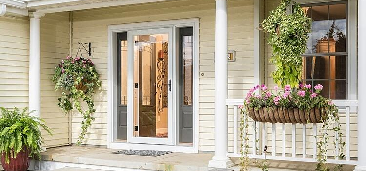 screen door installation in Sebastopol